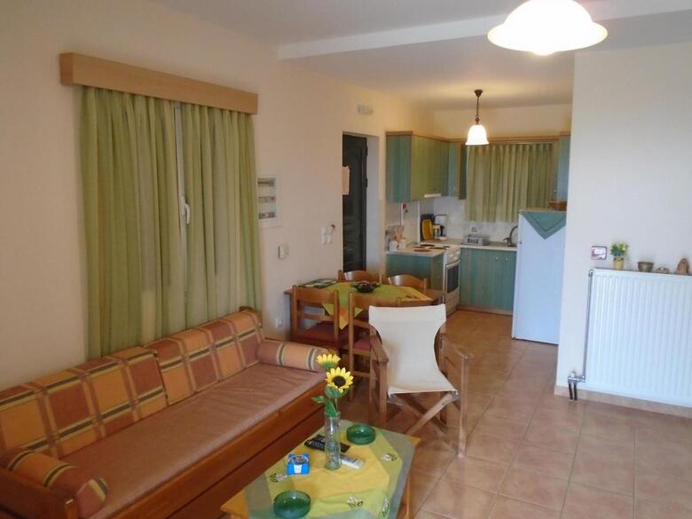 Apartamentos Tompras Village