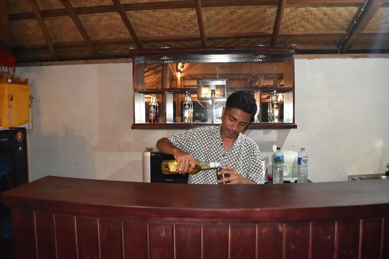 Hostal Menjangan Homestay
