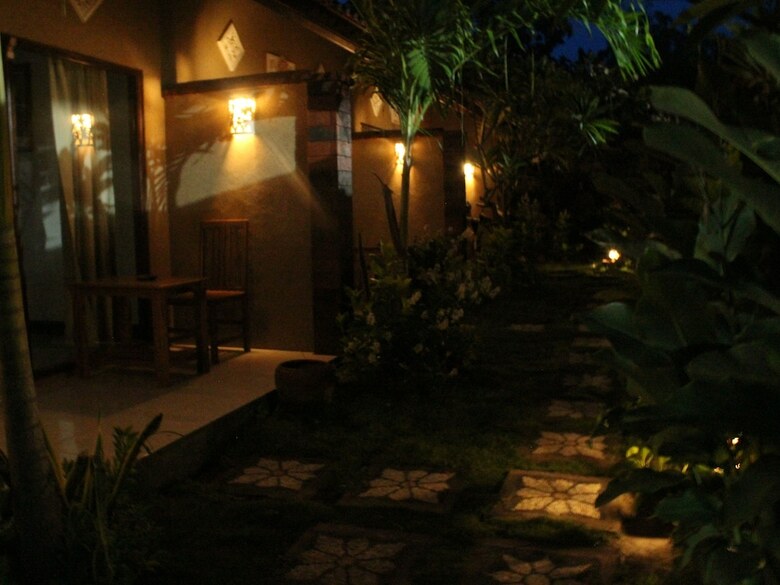 Hostal Menjangan Homestay