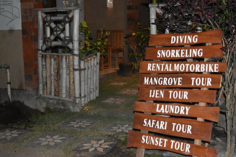 Hostal Menjangan Homestay