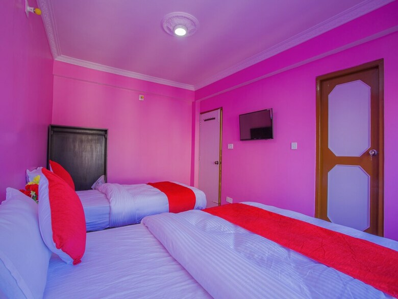 Oyo 248 Hotel Galaxy
