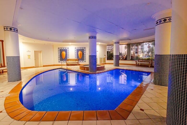Resort-style Apartment Opposite Beach