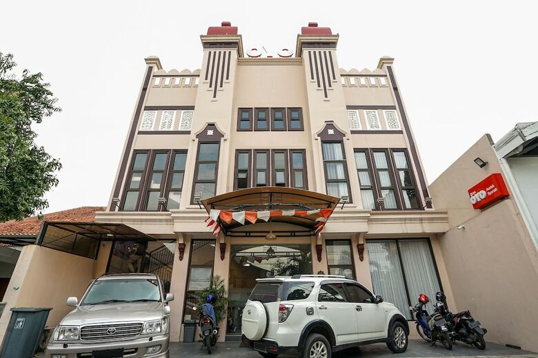 Hostal Oyo 240 Audah Sevana Syariah Hotel