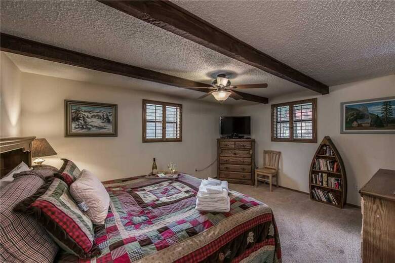 Antler Crossing - Two Bedroom Cabin