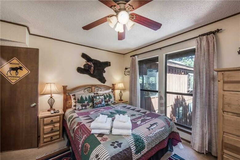 Cowboys Indians And Outlaws - Three Bedroom Cabin