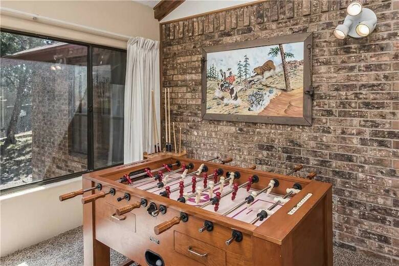 Cowboys Indians And Outlaws - Three Bedroom Cabin