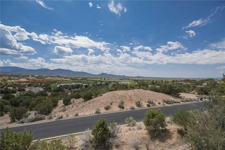 Dorthia Garden Retreat - Five Bedroom Home