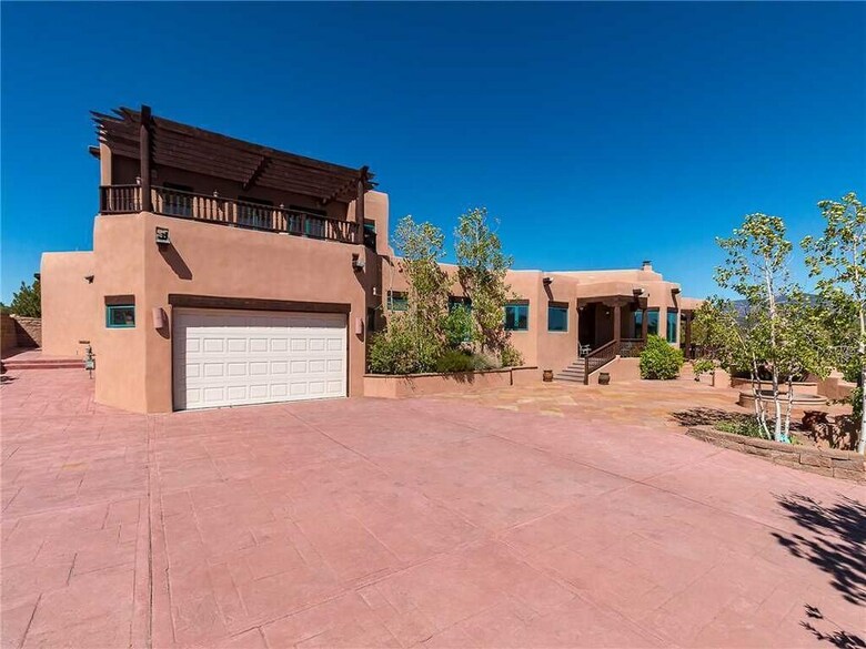 Dorthia Garden Retreat - Five Bedroom Home