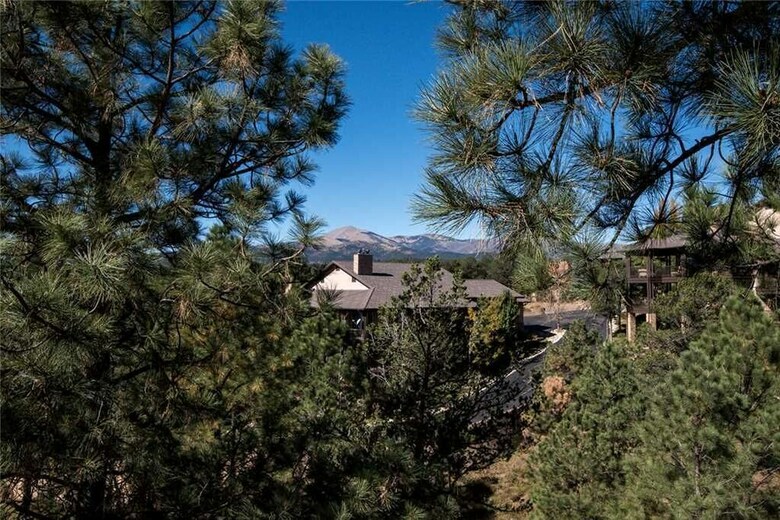 Natures Outlook - Three Bedroom Cabin
