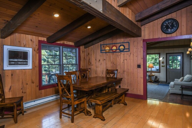 Oakleaf Lodge 5 Bedroom House