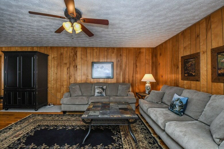 Fish Inn 4 Bedroom House