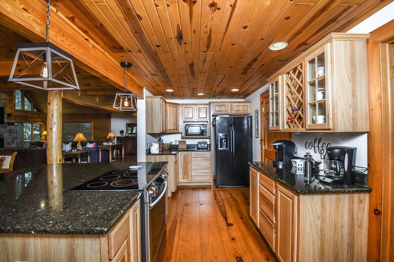 Peak Of Perfection 5 Bedroom House