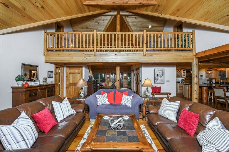 Peak Of Perfection 5 Bedroom House