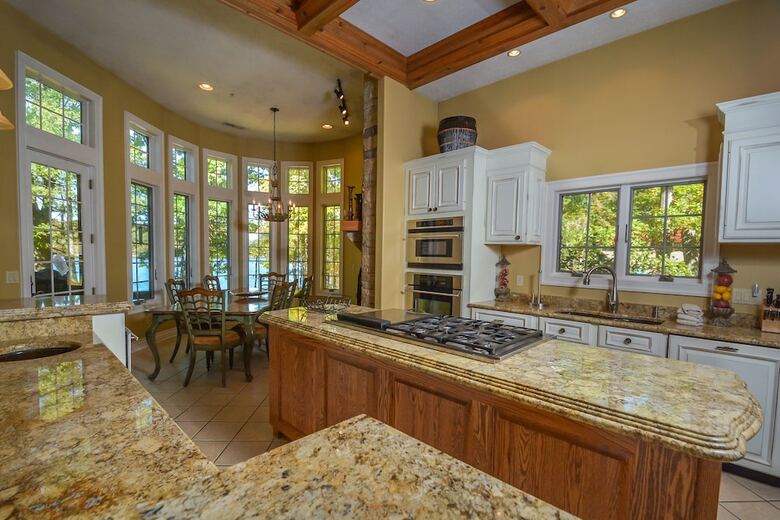 Champagne Taste 6 Bedroom House
