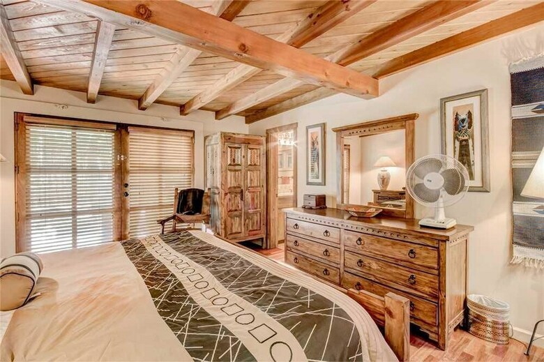 Plaza Splendor - Three Bedroom Home