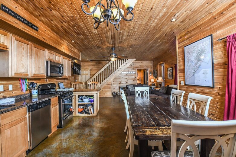 Hideout At Red Pines 3 Bedroom House