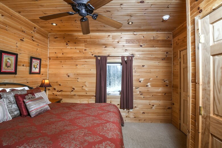 Hideout At Red Pines 3 Bedroom House