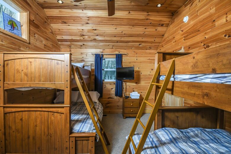 Hideout At Red Pines 3 Bedroom House