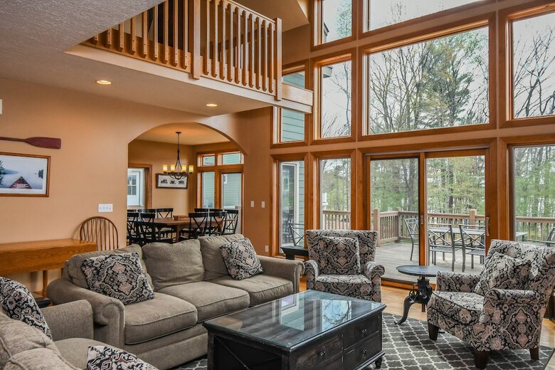 Unforgettable 8 Bedroom House