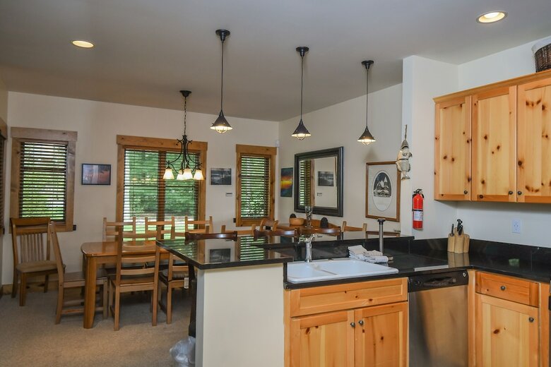Ski Chalet 4 Bedroom Townhome