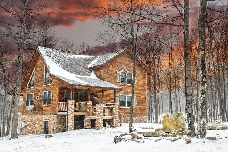 Log Me Inn 5 Bedroom House