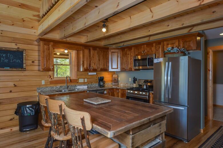 Log Me Inn 5 Bedroom House