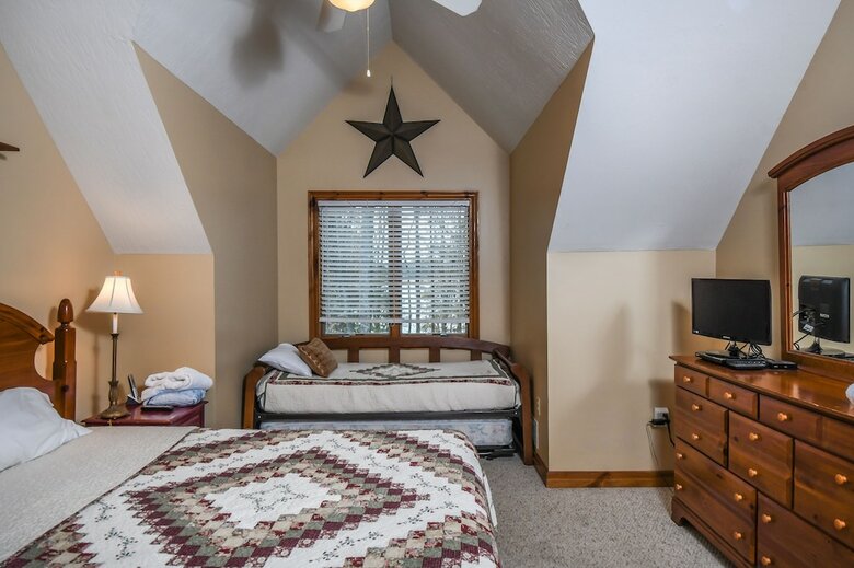 Constantly Cozy 6 Bedroom House
