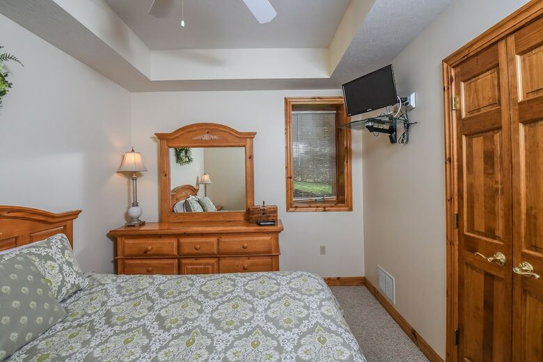 Constantly Cozy 6 Bedroom House