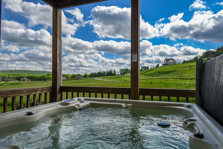 Greens At The Lake 5 Bedroom House