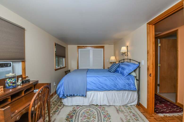 Arbutus Trail 3 Bedroom House