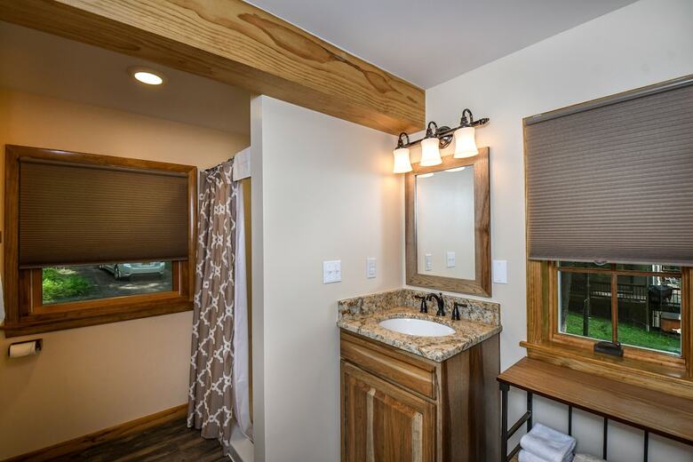 Arbutus Trail 3 Bedroom House