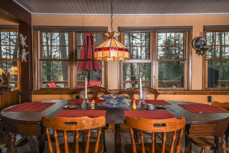 Arbutus Trail 3 Bedroom House