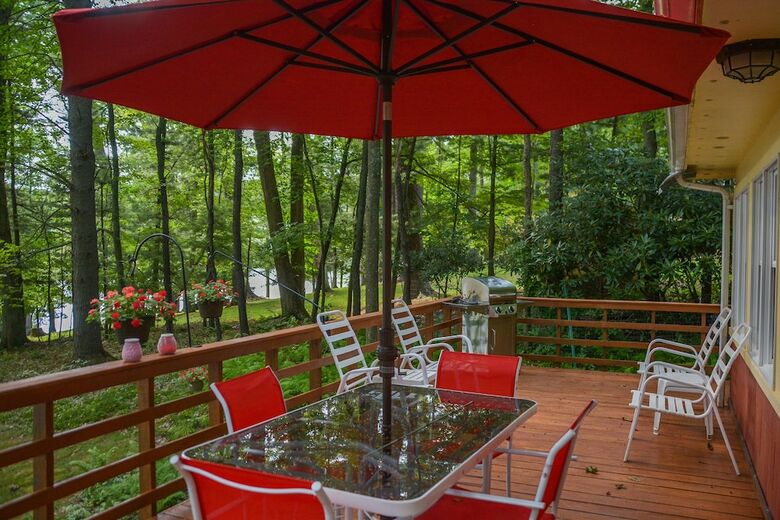 Arbutus Trail 3 Bedroom House