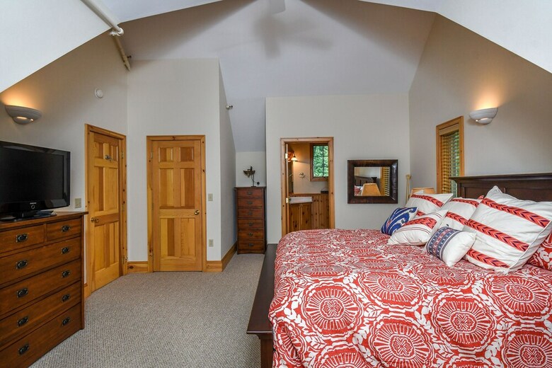 Paradise At Deep Creek 7 Bedroom House