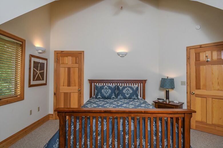 Paradise At Deep Creek 7 Bedroom House