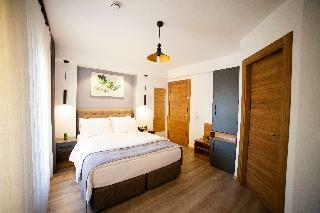 Set Ozer Hotel
