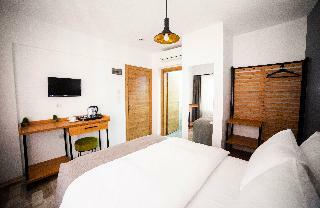 Set Ozer Hotel