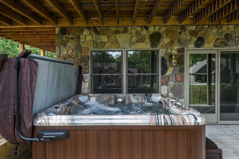 Sheba Snow 5 Bedroom House