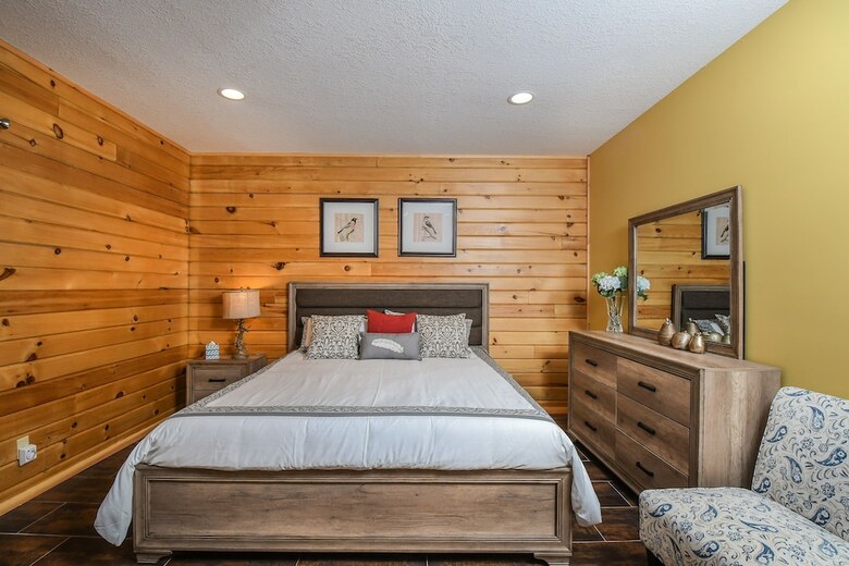 Sheba Snow 5 Bedroom House