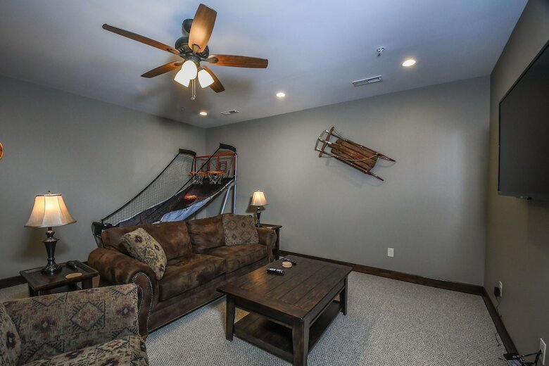 Once In A Blue Moon 5 Bedroom House