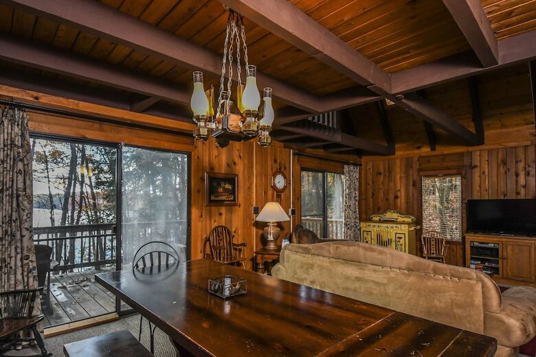 Creekside Cove 4 Bedroom House