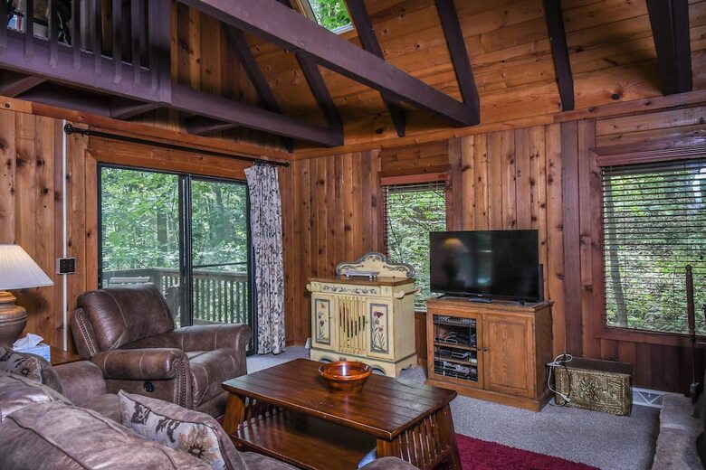 Creekside Cove 4 Bedroom House
