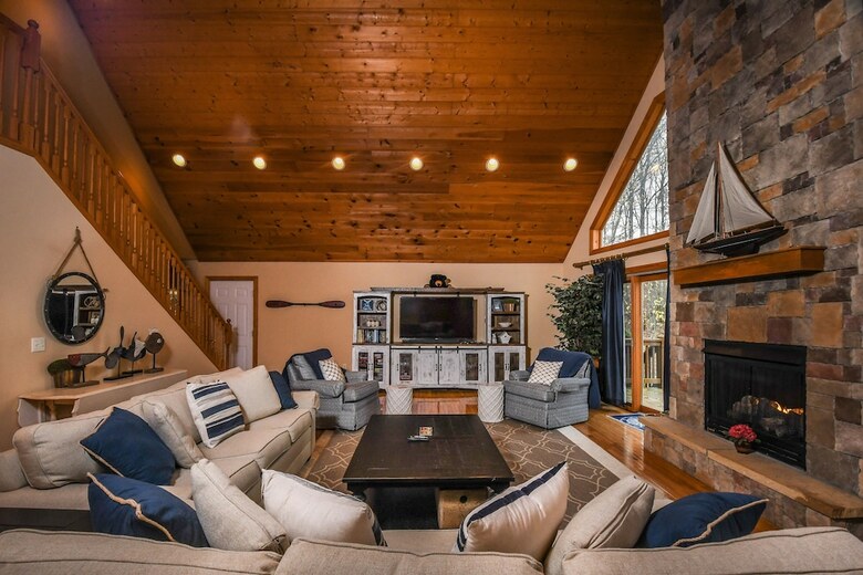 San-stress 4 Bedroom House