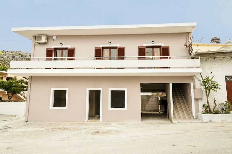 Falassarna Houses