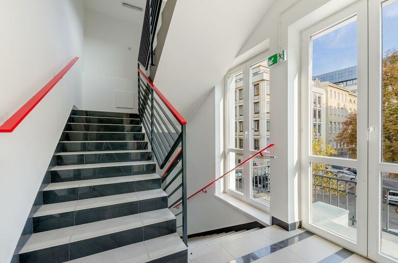 Hostal Kapsu?a Hostel Warszawa