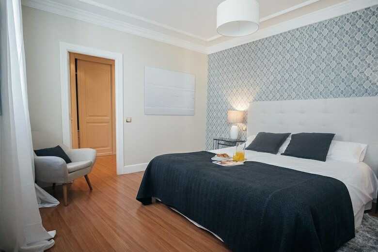 Apartamentos Heima Puerta Del Sol Pza Santa Ana
