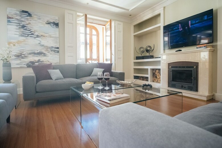 Apartamentos Heima Puerta Del Sol Pza Santa Ana