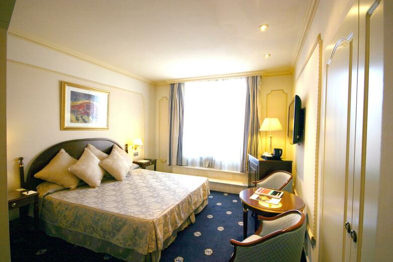Hotel Roger De Lluria