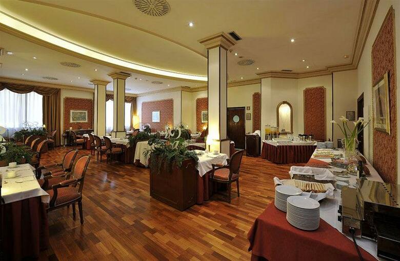 Hotel Roger De Lluria