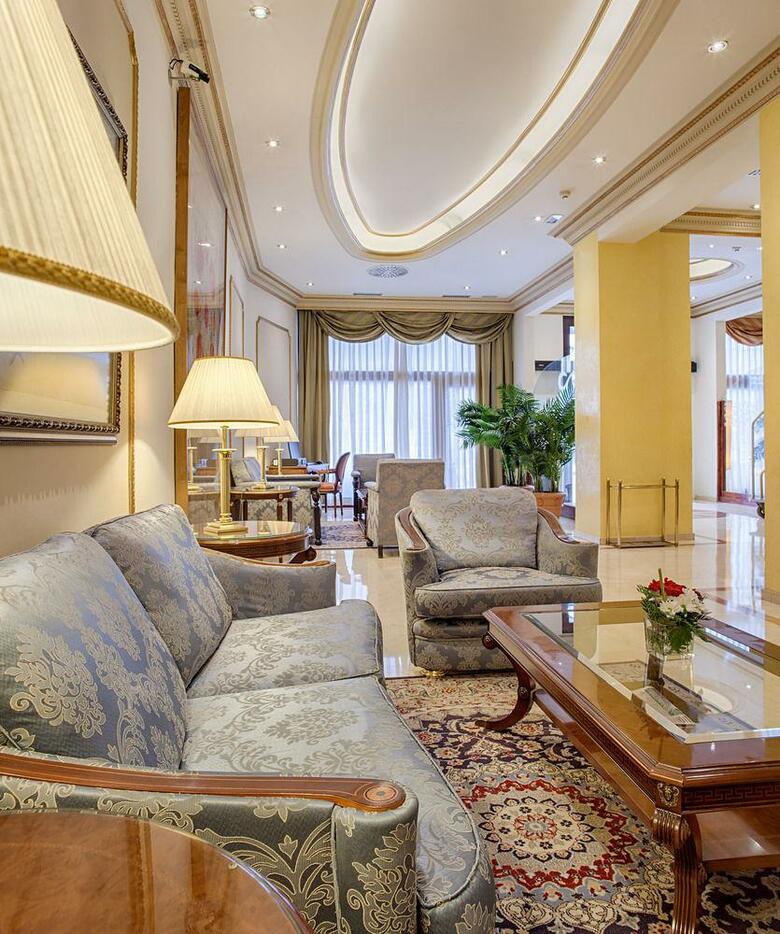 Hotel Roger De Lluria